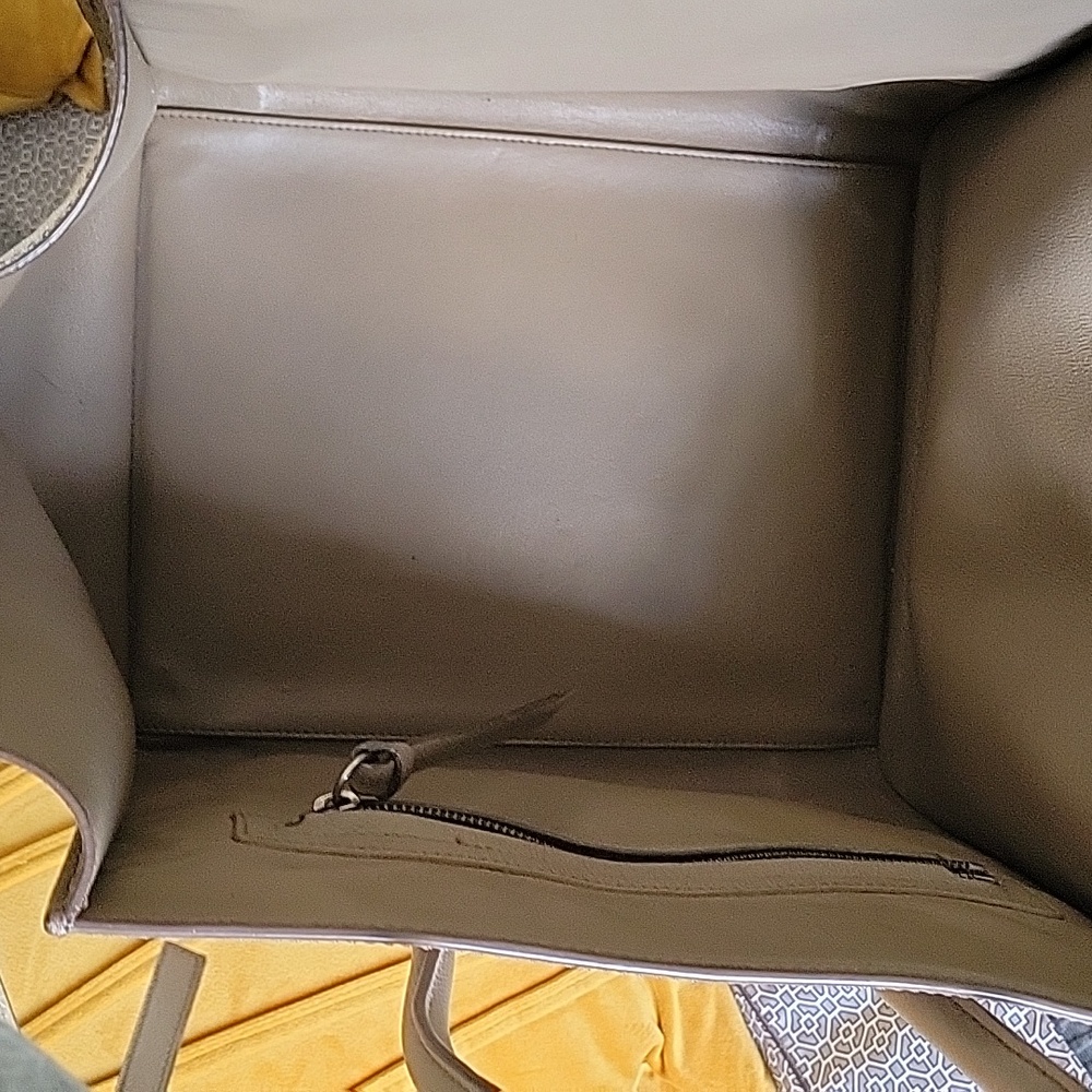 Celine Medium Phantom Beige/Tan Leather Tote - Picture 6 of 11